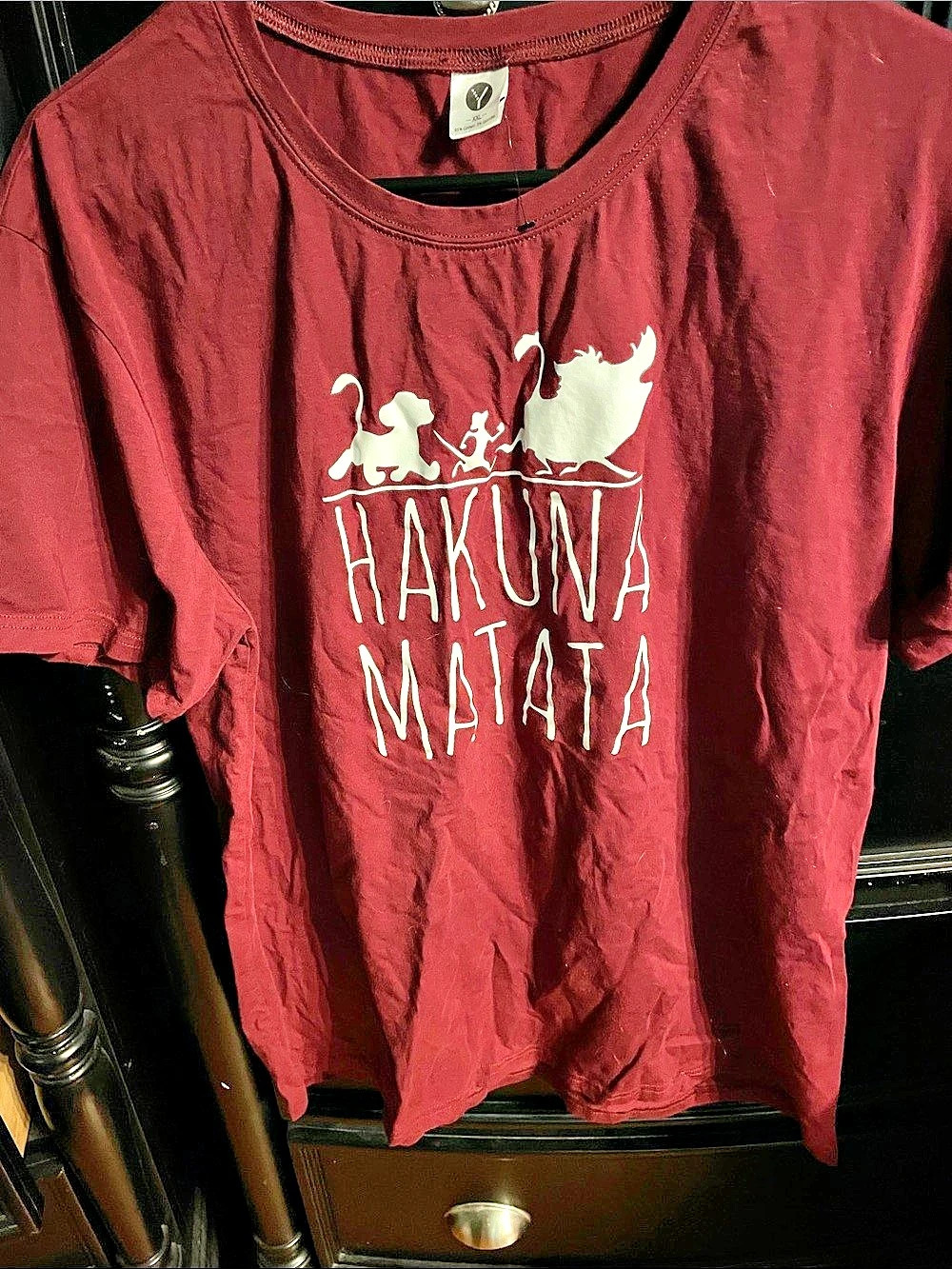 Disney Red Hakuna Matata Graphic Tee XL
